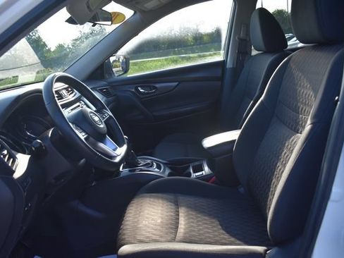 Used 2019 Nissan Rogue SV FWD image 23