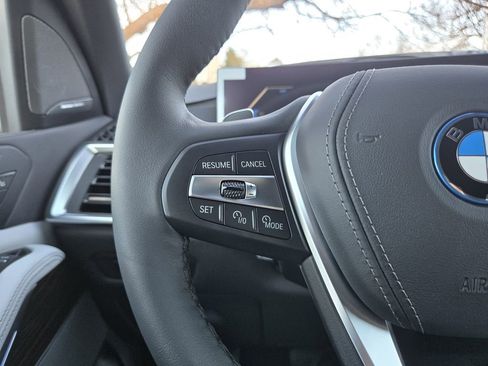 New 2026 BMW X5 xDrive50e w/ Executive Package image 29