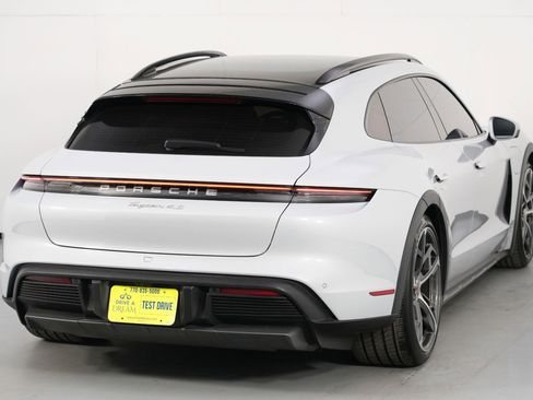 Used 2024 Porsche Taycan 4 Cross Turismo image 52