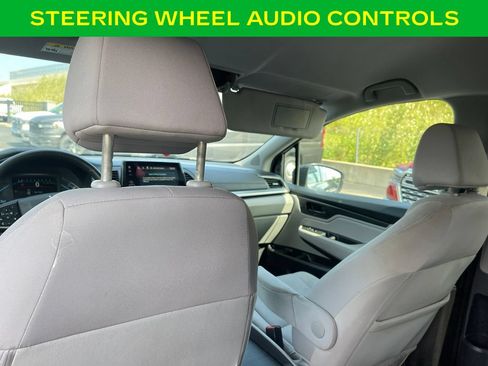 Used 2018 Honda Odyssey EX image 16