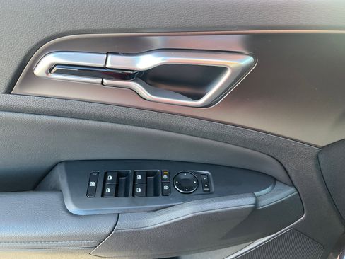 Used 2026 Kia Sportage EX image 16