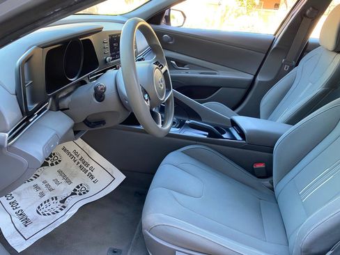 Used 2021 Hyundai Elantra SEL FWD image 30