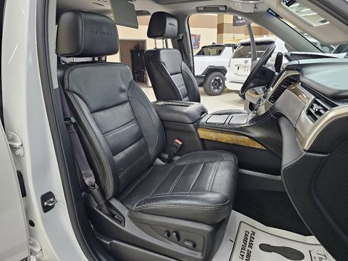 Used 2017 GMC Yukon Denali w/ Open Road Package image 21