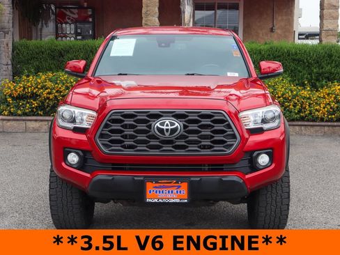 Used 2020 Toyota Tacoma TRD Off-Road w/ Technology Package AWD/4WD image 3