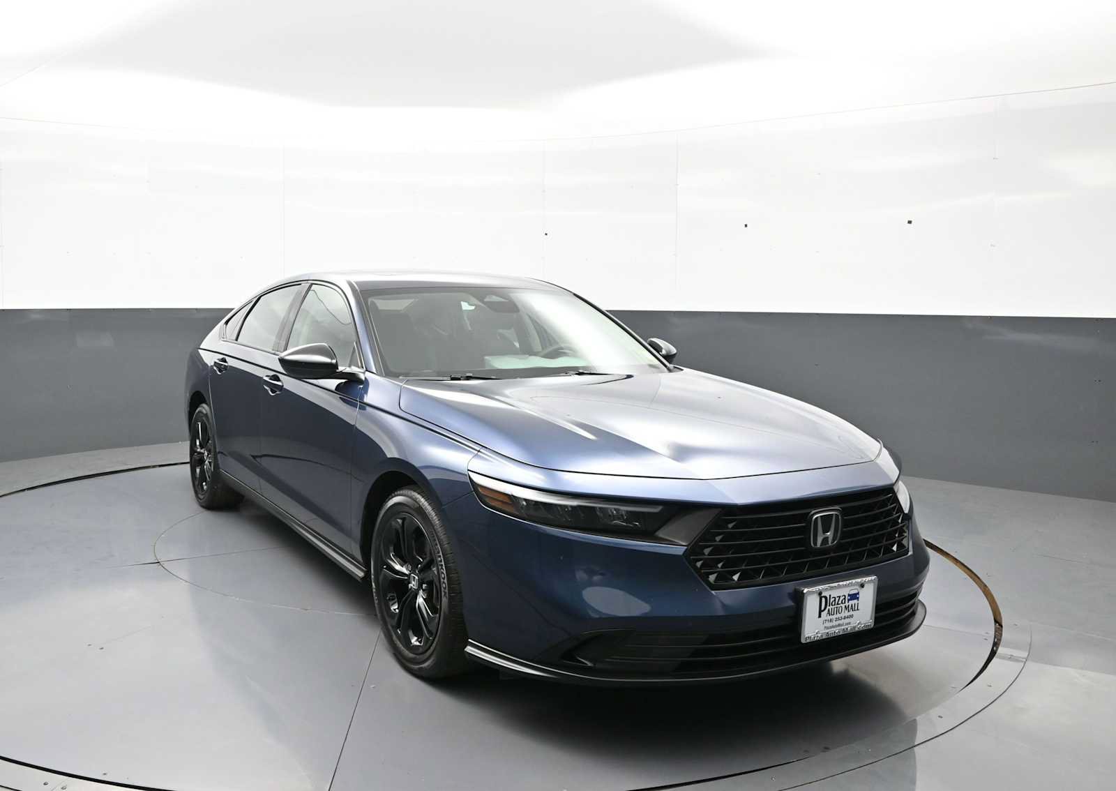 Used 2025 Honda Accord SE image 3
