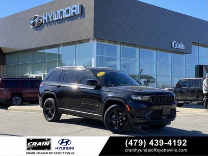 Used 2023 Jeep Grand Cherokee Altitude