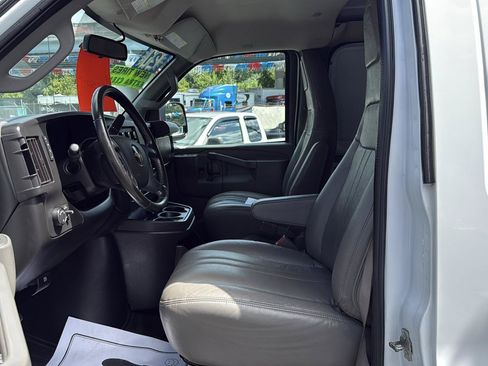 Used 2021 Chevrolet Express 2500 Extended w/ Driver Convenience Package RWD image 7