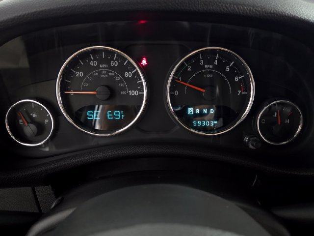 Used 2017 Jeep Wrangler Unlimited Sahara w/ Max Tow Package AWD/4WD image 19