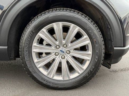 Used 2023 Ford Explorer Limited w/ Limited Technology Package image 10