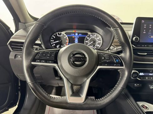 Used 2022 Nissan Altima 2.5 SL FWD image 13