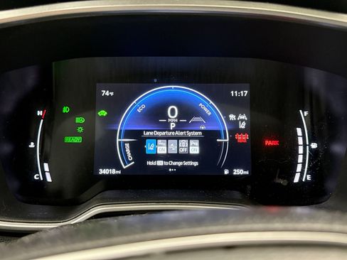 Used 2024 Toyota Corolla Cross AWD Hybrid w/ Convenience Package image 9