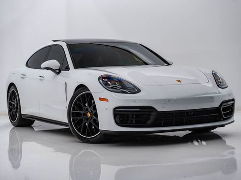 Certified 2023 Porsche Panamera 4 Platinum Edition AWD/4WD image 8