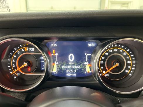 Used 2019 Jeep Wrangler Unlimited Sahara w/ Uconnect 4C Nav & Sound Group image 12