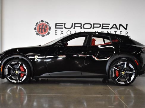 Used 2025 Ferrari Purosangue image 3
