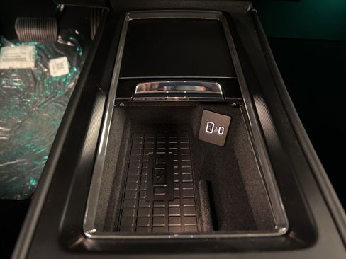 New 2026 Lincoln Corsair Reserve w/ Jet Appearance Package image 16