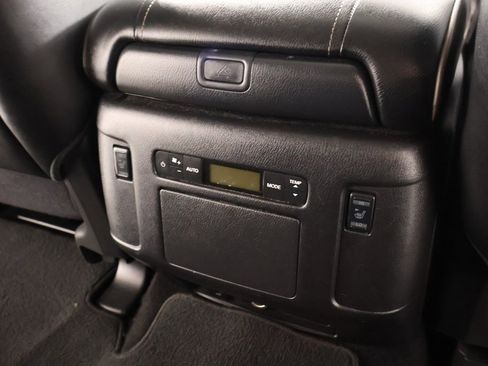 Used 2023 Nissan Armada Platinum w/ Captain's Chairs Package image 18