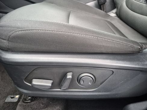 Used 2025 Hyundai Tucson SEL FWD image 14