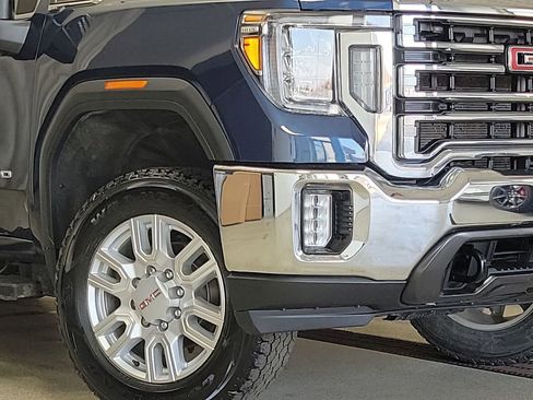 Certified 2023 GMC Sierra 2500 SLT w/ SLT Convenience Package AWD/4WD image 3