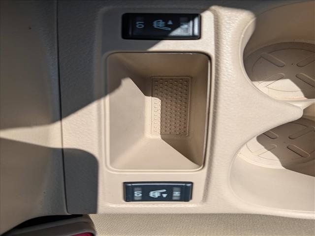 Used 2020 Nissan Rogue SV FWD image 30
