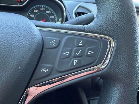 Used 2018 Chevrolet Cruze LT w/ Convenience Package image 30