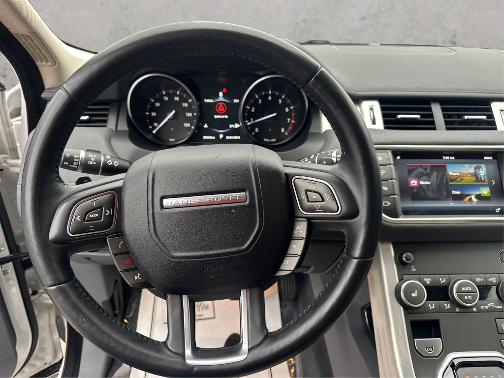 Used 2017 Land Rover Range Rover Evoque SE AWD/4WD image 27