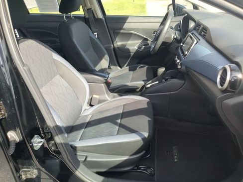 Used 2023 Nissan Versa SV FWD image 32