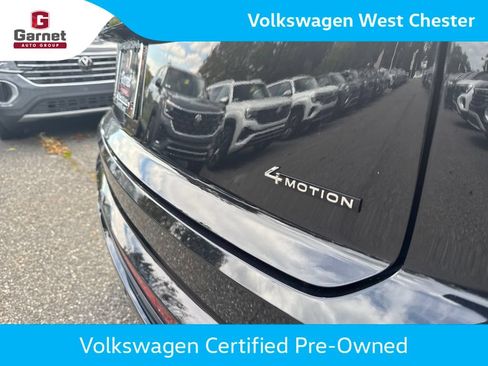 Certified 2024 Volkswagen Atlas Cross Sport SEL Premium R-Line AWD/4WD image 44