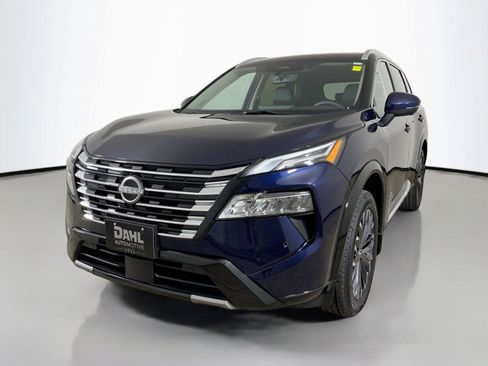 Used 2024 Nissan Rogue Platinum w/ Platinum Premium Package AWD/4WD image 4