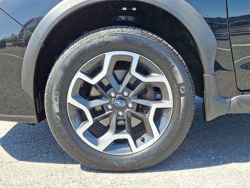 Used 2017 Subaru Crosstrek 2.0i Premium image 9