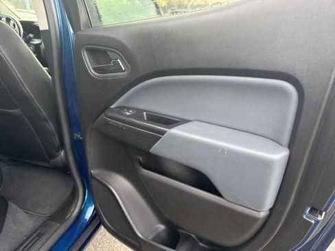 Used 2019 Chevrolet Colorado Z71 image 12