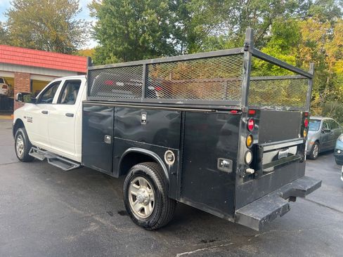 Used 2016 RAM 3500 Tradesman w/ Chrome Appearance Group image 2