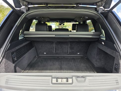 Used 2017 Land Rover Range Rover Supercharged AWD/4WD image 16
