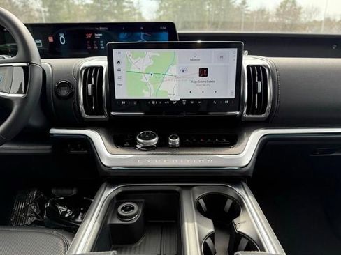 New 2026 Ford Expedition Max Platinum image 23