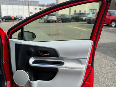 Used 2012 Toyota Prius C Three image 27