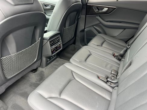 Used 2025 Audi Q7 3.0T Premium Plus w/ Premium Plus Package image 11
