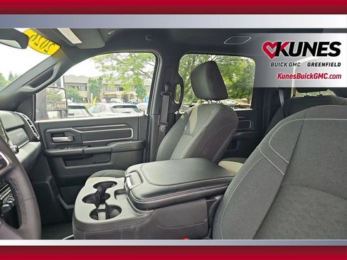 Used 2026 RAM 2500 Big Horn AWD/4WD image 22