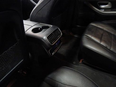 Used 2022 Mercedes-Benz GLS 450 4MATIC image 24