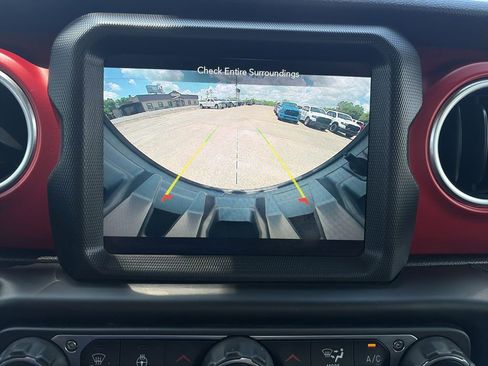 Used 2020 Jeep Wrangler Unlimited Rubicon AWD/4WD image 24