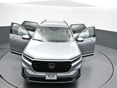 Used 2024 Honda Pilot Touring image 48