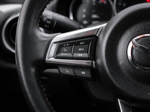 Used 2017 MAZDA MX-5 Miata RF Grand Touring image 18