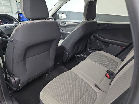 Used 2022 Ford Escape SE image 46