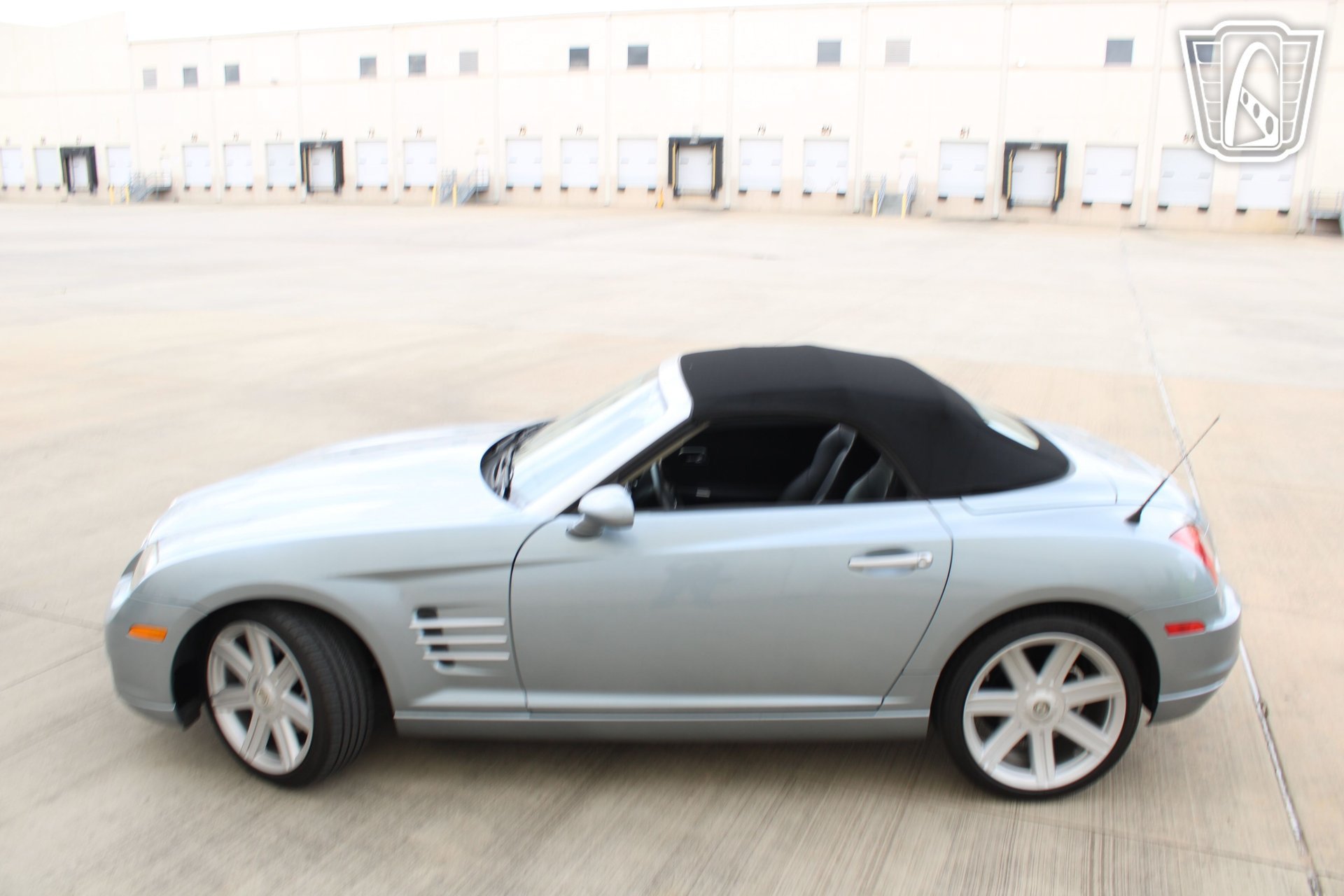 Used 2005 Chrysler Crossfire Limited RWD image 12