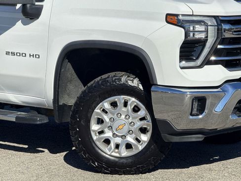 Used 2024 Chevrolet Silverado 2500 LTZ image 13