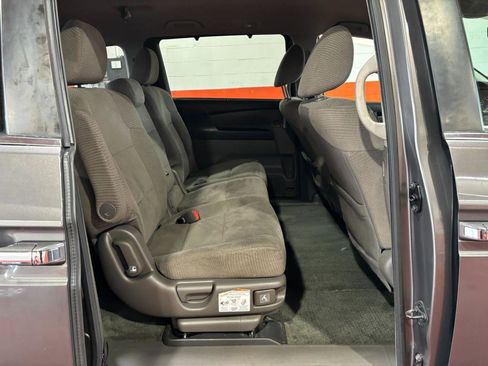 Used 2013 Honda Odyssey EX image 17