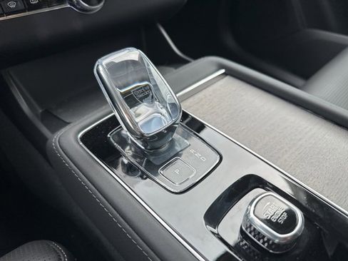 New 2026 Volvo XC90 B6 Ultra image 14