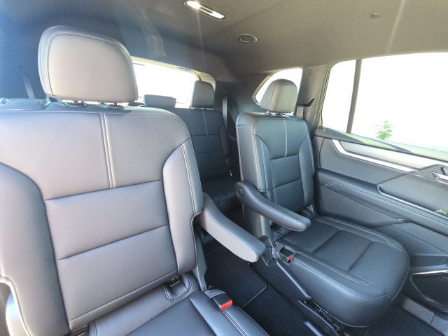 Used 2026 GMC Acadia Elevation w/ Super Cruise Package FWD image 16