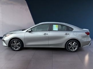 Used 2023 Kia Forte LXS video 1