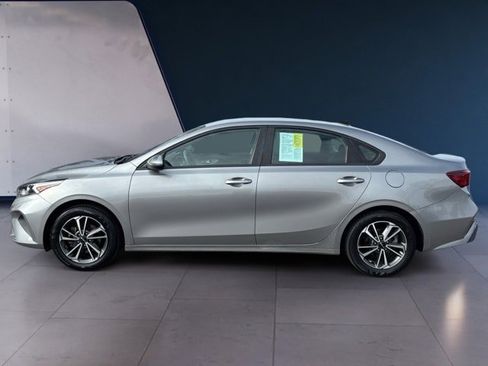 Used 2023 Kia Forte LXS image 1