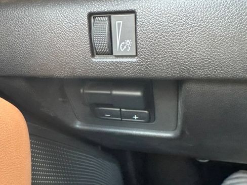 Certified 2024 GMC Canyon AT4 AWD/4WD image 17