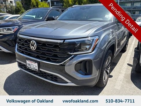 Used 2024 Volkswagen Atlas Cross Sport SE FWD image 1